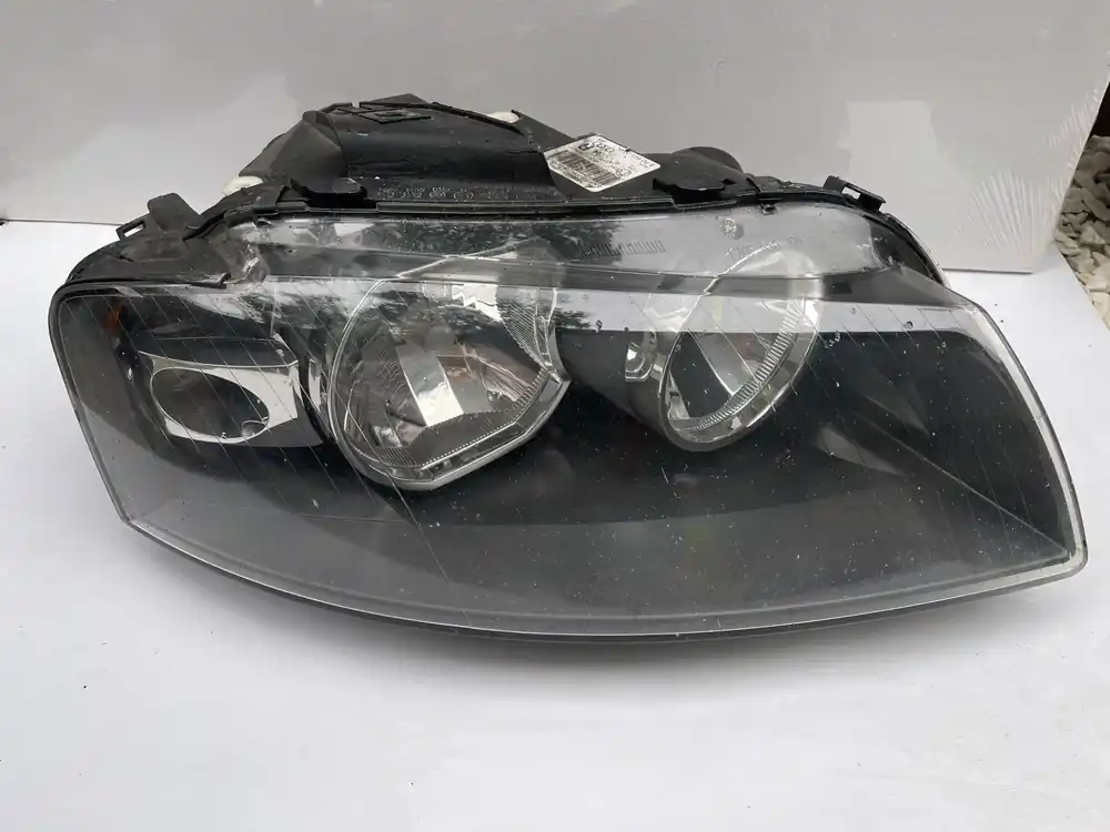 Oferta AUDI A3 8P0 PRAWA LAMPA PRZÓD