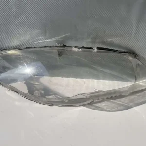 Niska cena BMW F10 PRAWY KLOSZ LAMPY