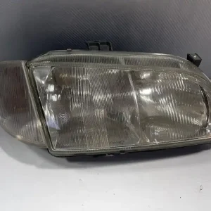 Bezpieczne zakupy RENAULT MEGANE 1 PRAWA LAMPA PRZÓD