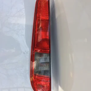FORD FOCUS MK2 LEWA LAMPA TYŁ KOMBI Do wyczerpania zapasów