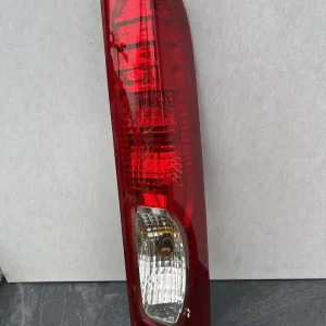 RENAULT TRAFFIC VIVARO PRAWA LAMPA TYŁ Darmowy zwrot